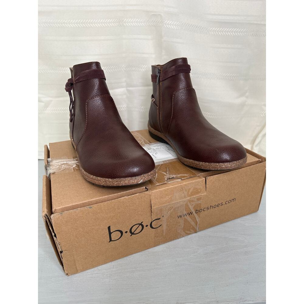 b.o.c. Addi French Ankle Boot Bootie Dark Brown Nubuck Size 8.5M - Picture 4 of 13